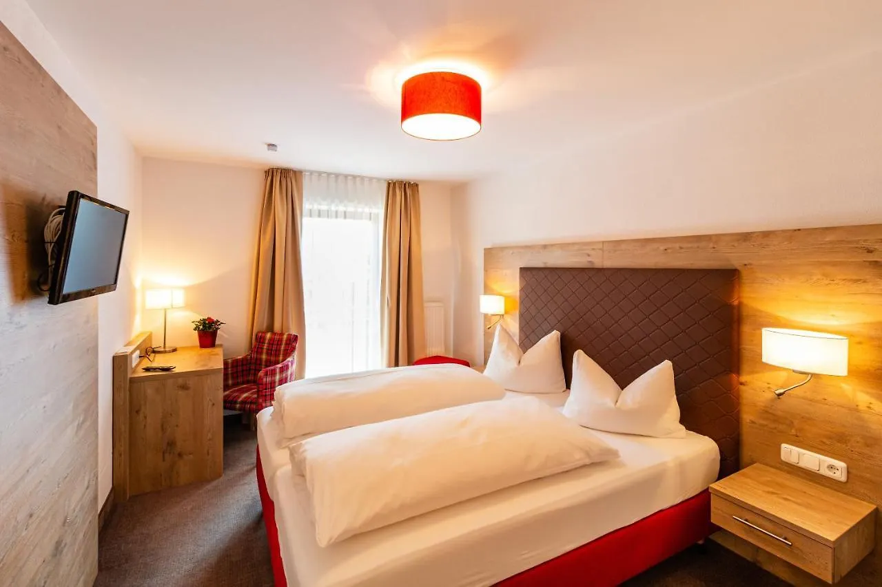 Hotel Gasthof Neuwirt Holzkirchen  0*, Holzkirchen (Miesbach) Duitsland