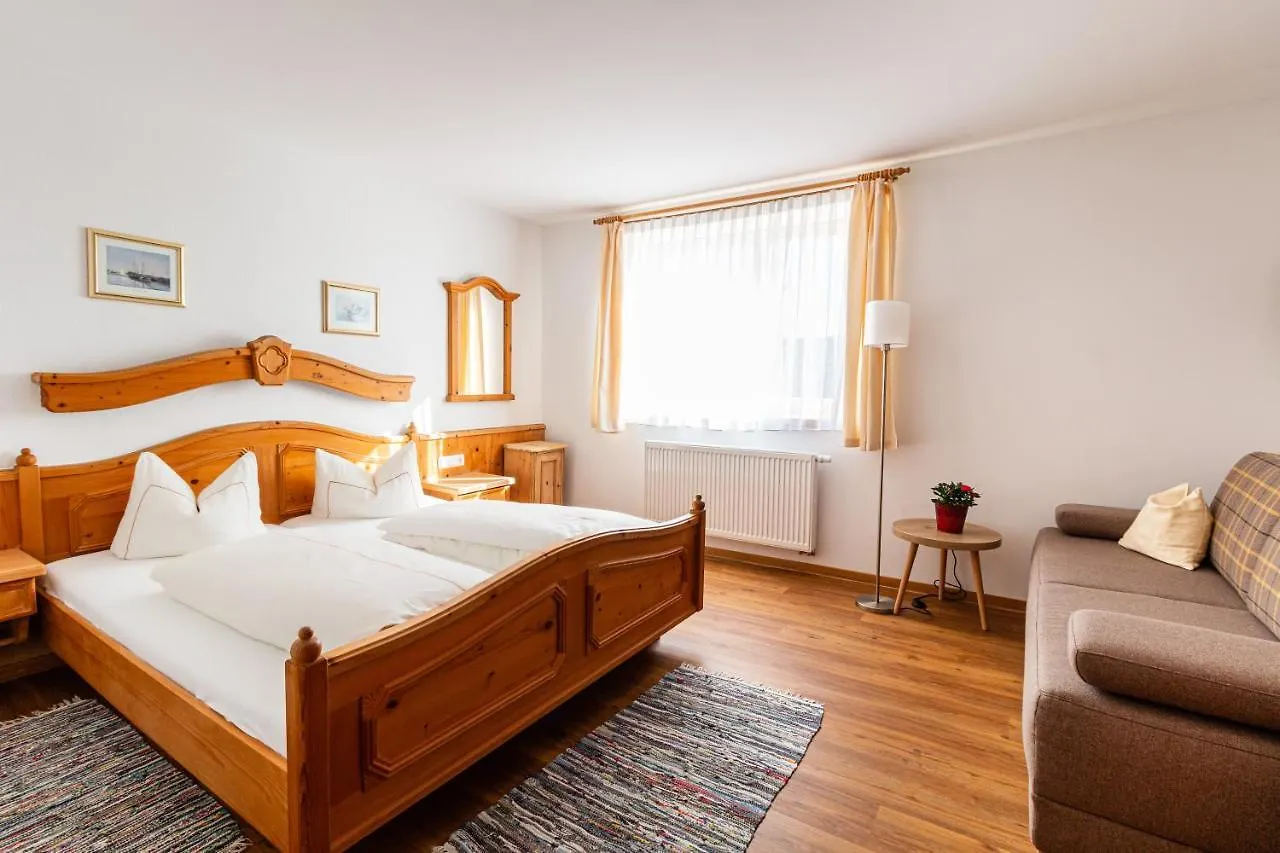 Hotel Gasthof Neuwirt Holzkirchen  Duitsland