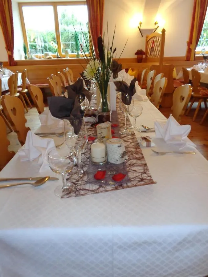 Hotel Gasthof Neuwirt Holzkirchen  0*, Holzkirchen (Miesbach)